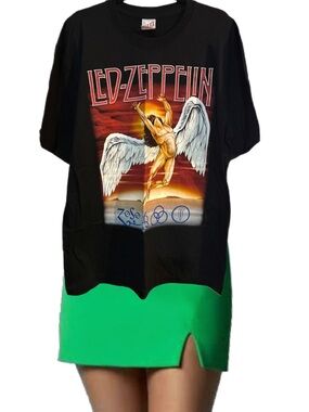 1990’s Led Zeppelin Black Graphic T-Shirt “ SwanSong” Size X-Large